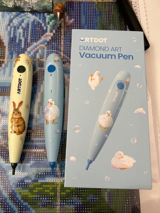 OMG, I’m so thrilled and thankful. My duck vacuum pen just arrived from ArtDot’s May contest. I took a picture of it with my bunny vacuum pen which I love and is the only thing I use for AB’s and special drills. 
They have the cutest designs on them and I can’t wait to see what comes next. Hopefully a multi placer! 😊
Thank you #artdot